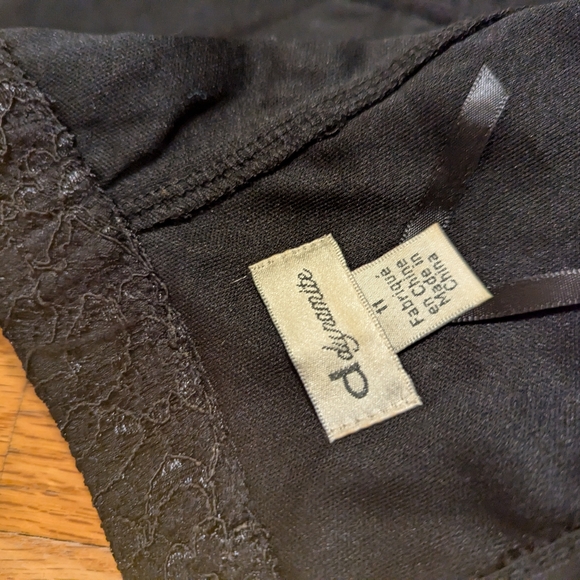 Tiered lace strapless holiday cocktail dress size 11 Dynamite - Picture 3 of 5